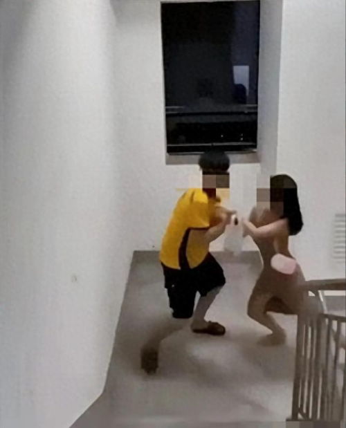 愛與尊重 不該缺失的社會(huì)溫度——從深圳女業(yè)主不當(dāng)行為說(shuō)起